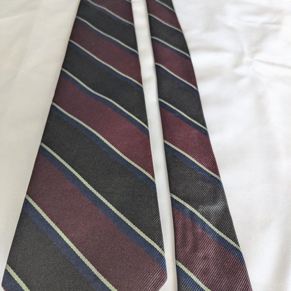 Farrell Reed for Davidsons of W. Virginia Silk Tie - Picture 7 of 11